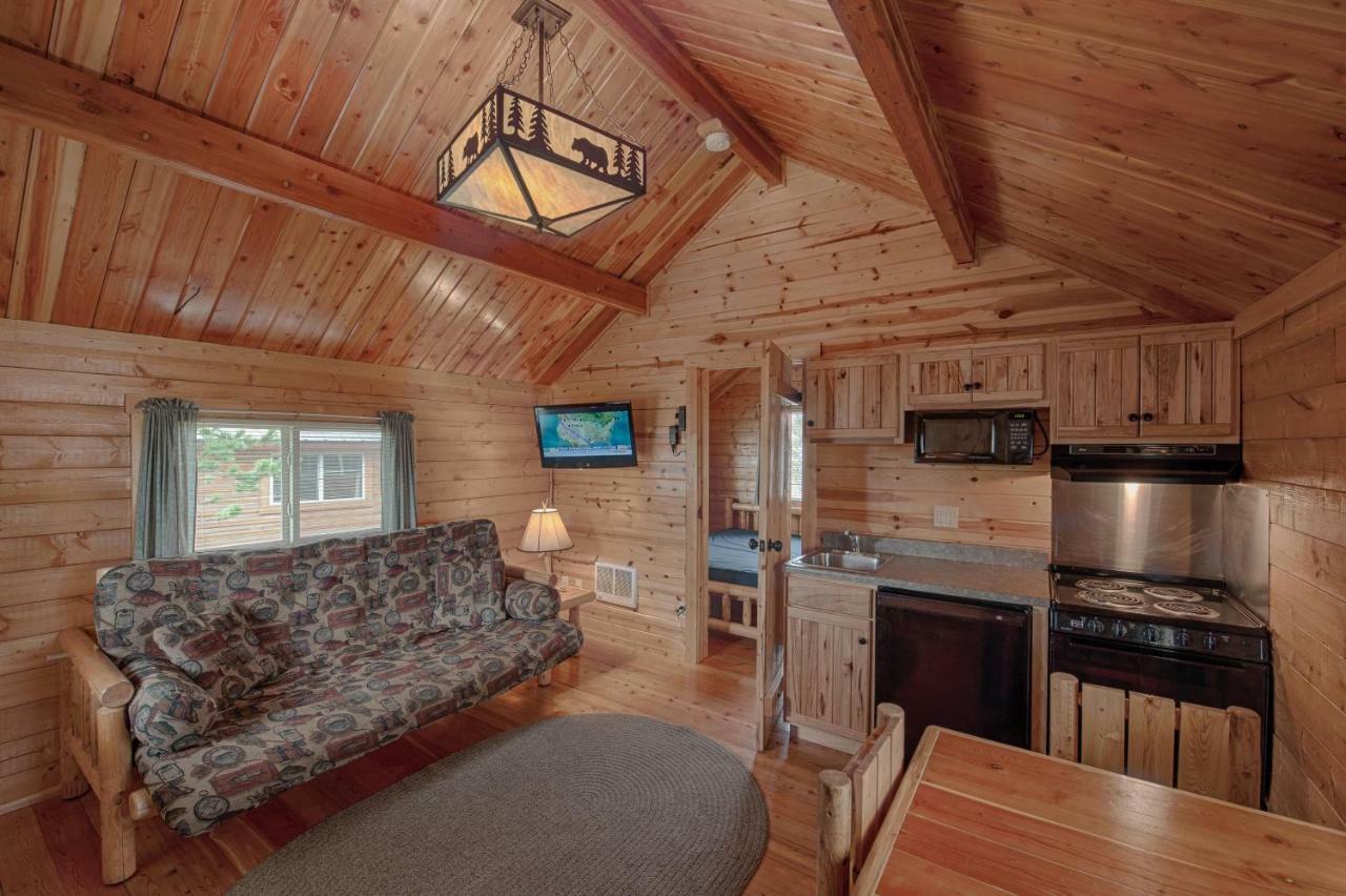 웨스트 엘로스톤 Yellowstone Grizzly Rv Park And Cabins 빌라 외부 사진